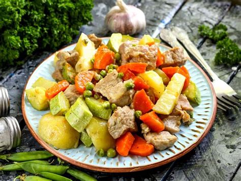Азиатские нотки: соево-имбирное мясо с овощами