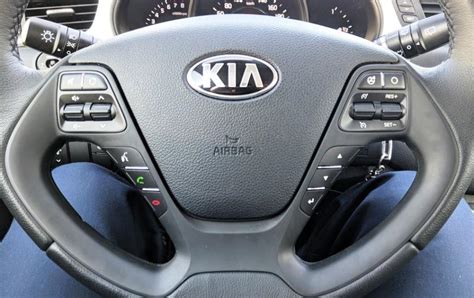 Активация круиз-контроля на автомобиле Kia Ceed: шаг за шагом