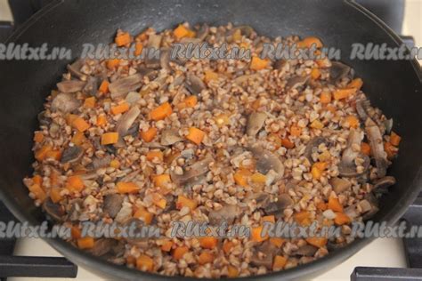 Вкусное сочетание гречки, картошки и грибов