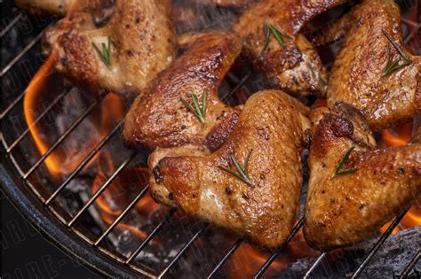 Выбор мяса для острых крылышек на мангале: главное правило кулинара!