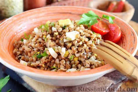 Гречка с маслом и зеленью
