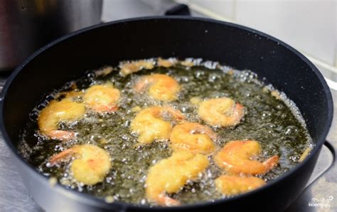Добавление уникального вкуса и свежести к креветкам в темпуре