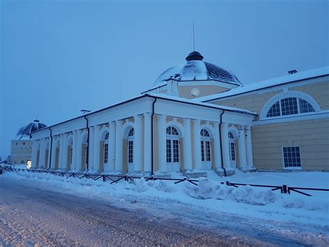 Здание Гостиных дворов