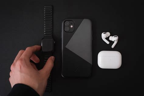 Использование сервиса «Найти iPhone» для отслеживания местоположения AirPods
