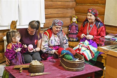 Исторические представления и традиции, связанные с месячными