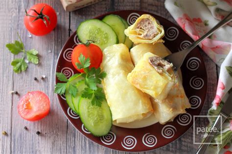 Капустные рулетики с фаршем и соусом
