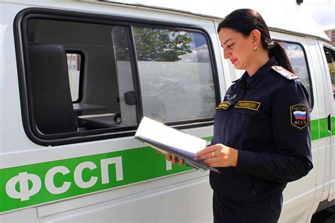 Категории государственных служащих, подлежащих ограничениям при выезде за рубеж