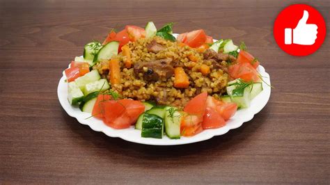 Переплетение гречки, мяса и ароматного соуса