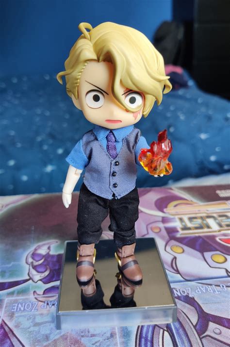 Правильное выравнивание и фиксация наклеек на глазах Nendoroid