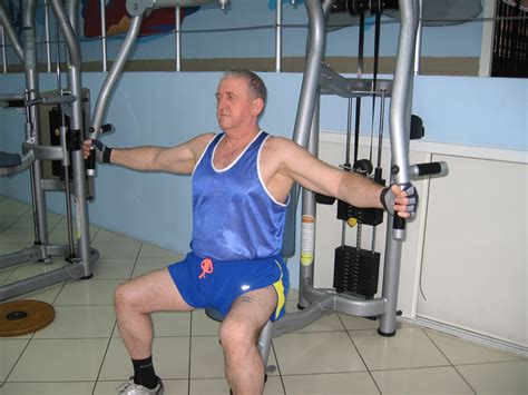 Развитие силы грудных мышц