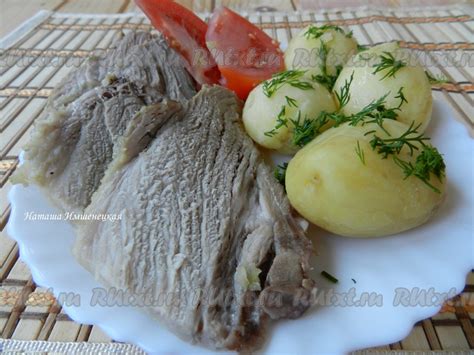 Разнообразие способов приготовления мяса в горячей воде: от простых до необычных