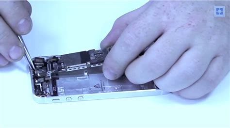 Шаги по замене кнопки устройства iPhone 7: пошаговая последовательность операций