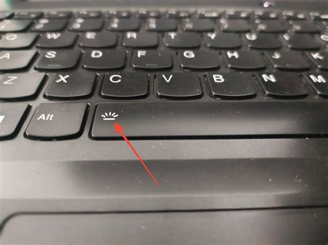 Шаг 1: Открытие меню настроек экранной подсветки клавиатуры в Lenovo Legion 5 Pro