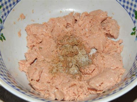  Рецепт фантастического фарша для бургеров: смесь мяса, ароматные специи и магический ингредиент 